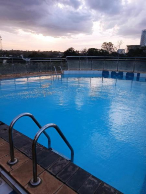 Emeli Suites